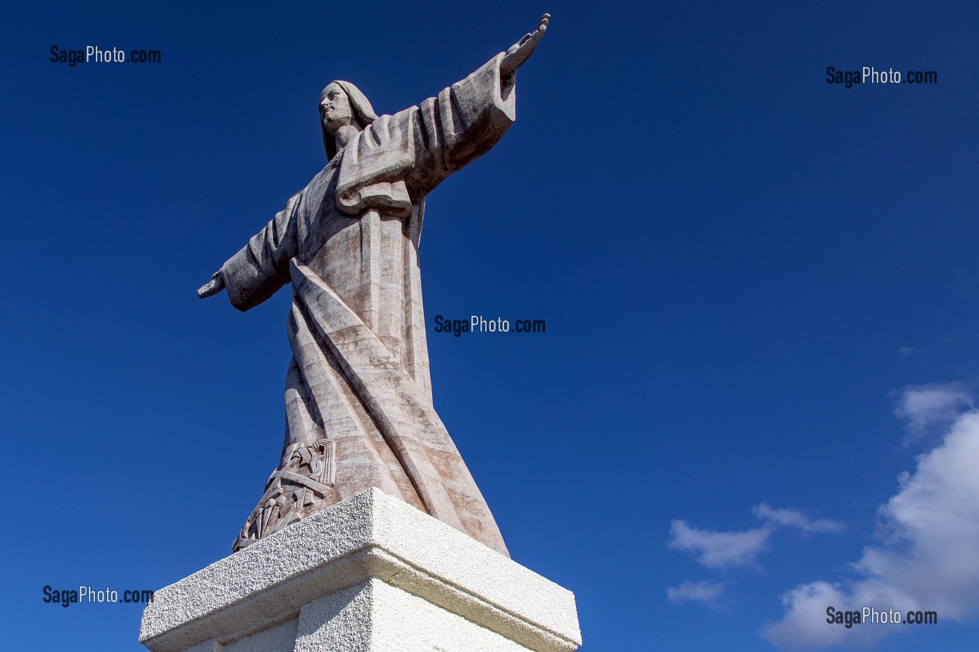 STATUE DU CHRIST-ROI DE GARAJAU, ILE DE MADERE, PORTUGAL 