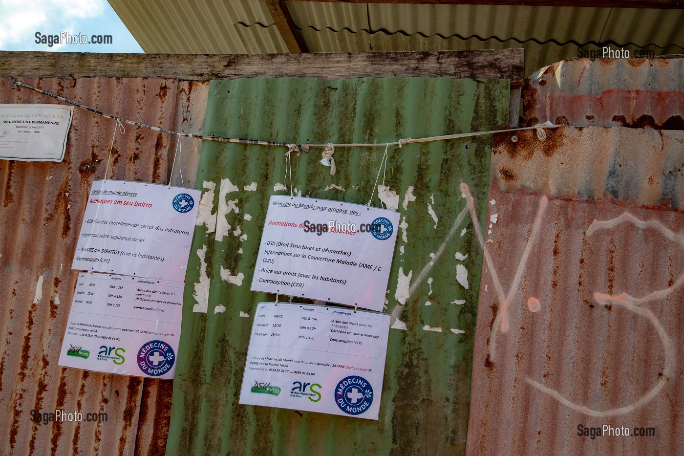 QUARTIER D'HABITAT ILLEGAL DE LA SAVANE, HABITATIONS ET POPULATION ILLEGALES, COMMUNE DE MATOURY, GUYANE FRANCAISE, DEPARTEMENT-REGION D'OUTRE-MER, AMERIQUE DU SUD, FRANCE 