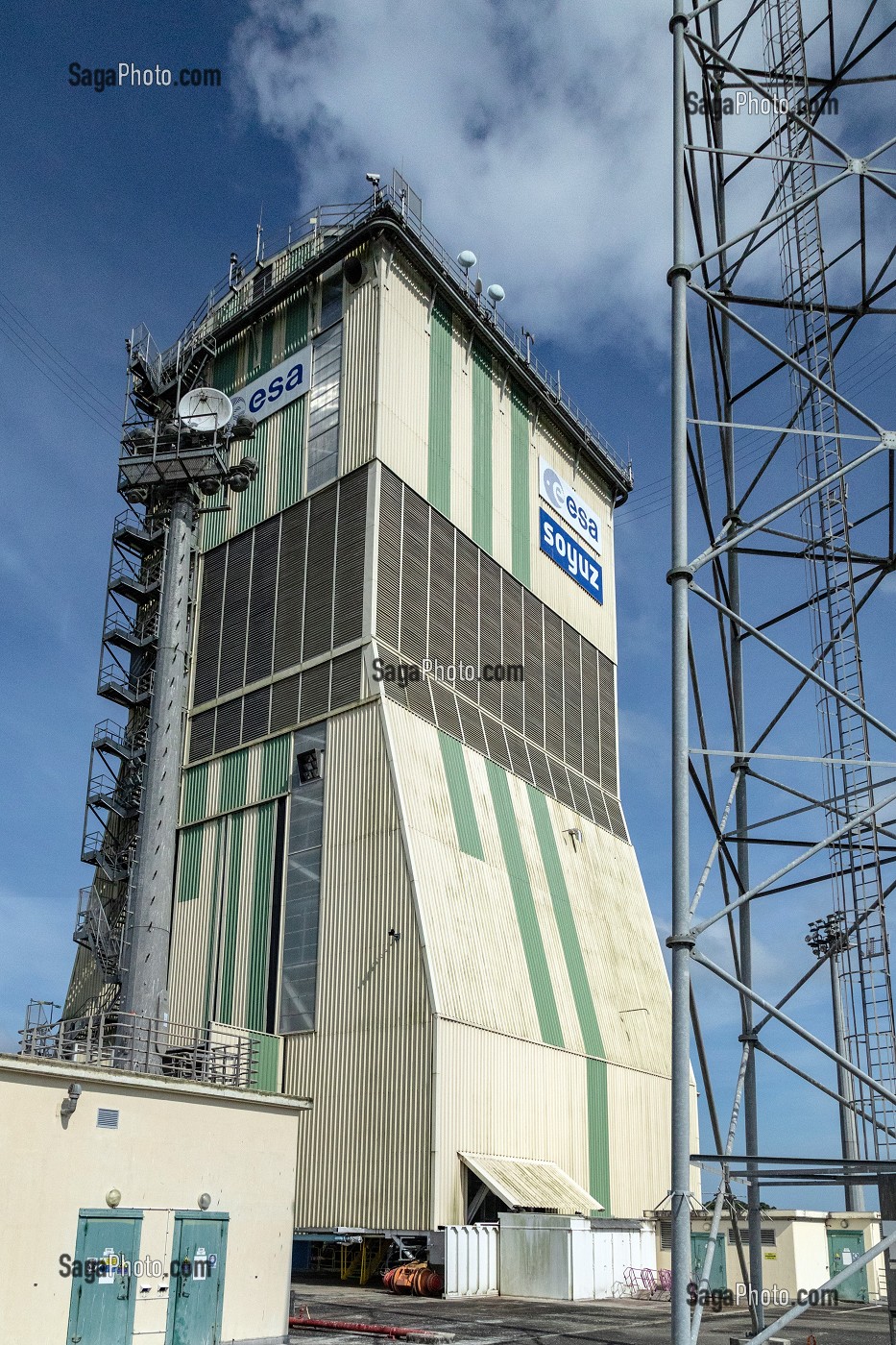 SITE DE LANCEMENT DE LA FUSEE RUSSE SOYUZ, ESA (AGENCE SPATIALE EUROPÉENNES), CNES (CENTRE NATIONAL D'ETUDES SPATIALES), KOUROU, GUYANE FRANCAISE, DEPARTEMENT-REGION D'OUTRE-MER, AMERIQUE DU SUD, FRANCE 