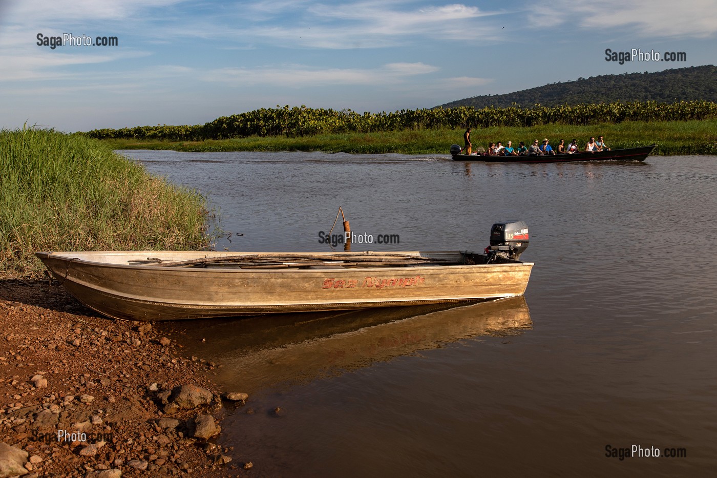 PIROGUE SUR LE MARAIS DE KAW, ROURA, GUYANE FRANCAISE, DEPARTEMENT-REGION D'OUTRE-MER, AMERIQUE DU SUD, FRANCE 