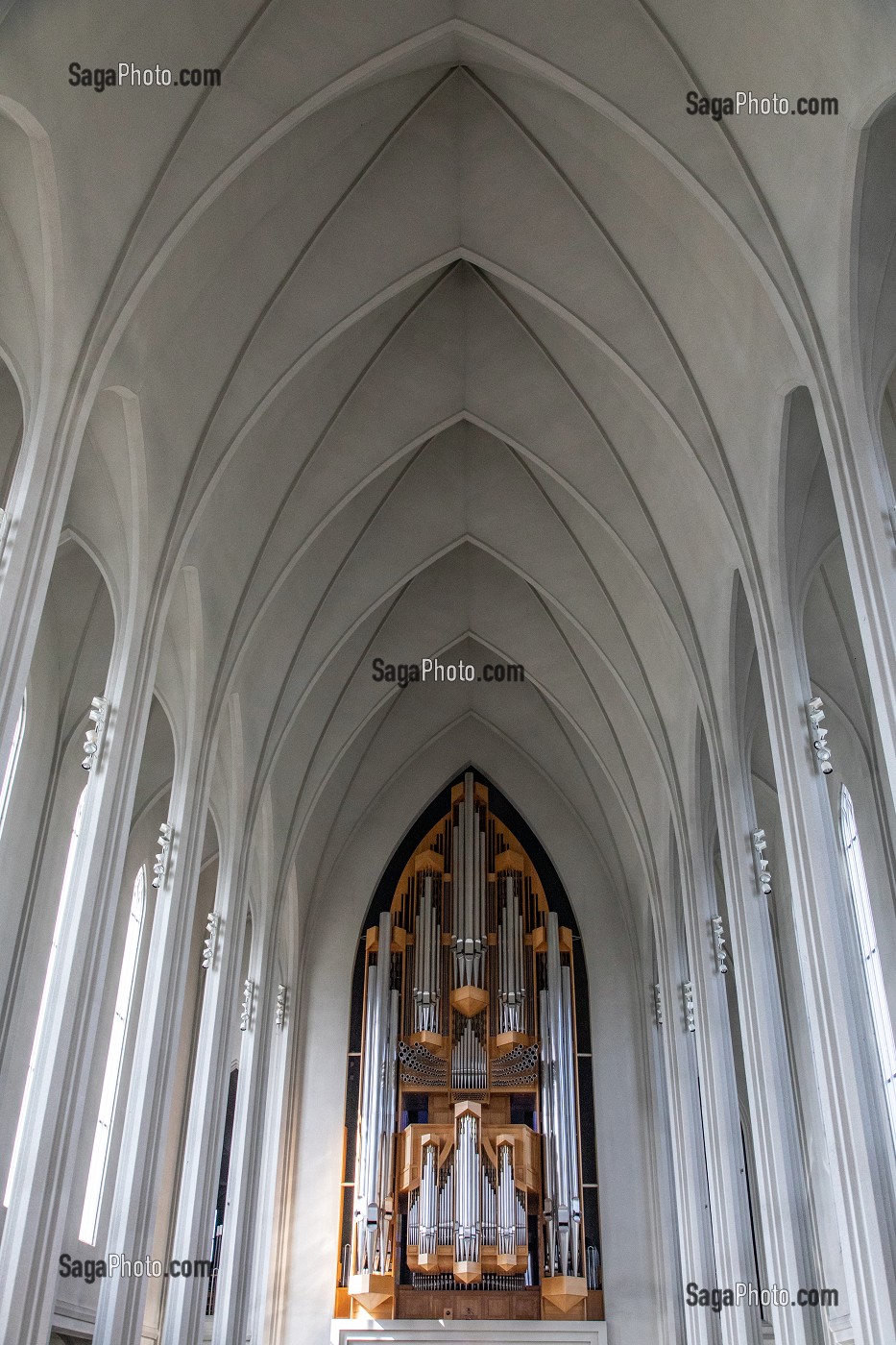 ORGUE A L'INTERIEUR DE LA CATHEDRALE MODERNE DE HALLGRIMSKIRKJA, REYKJAVIK, ISLANDE 