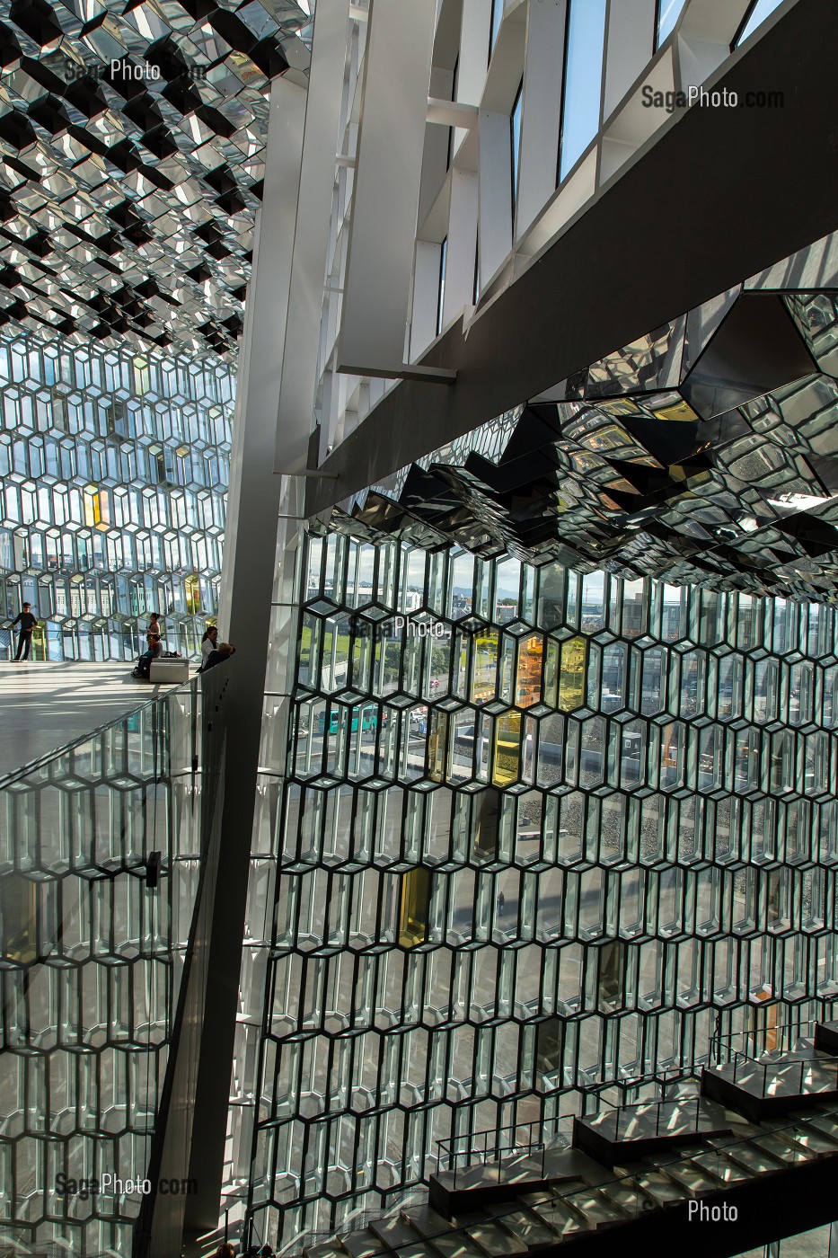 CENTRE CULTUREL HARPA, SALLE DE CONCERT ET OPERA NATIONAL, CENTRE DES CONGRES, ARCHITECTE HENNING LARSEN ET OLAFUR ELIASSON, REYKJAVIK, ISLANDE 