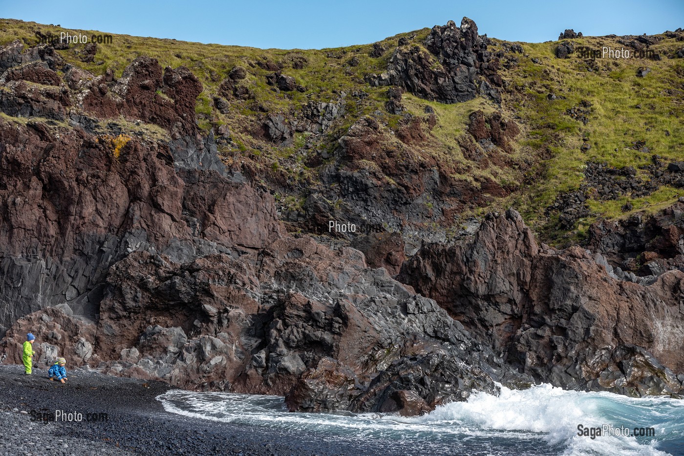 PLAGE DE SABLE NOIR DNAEFELLSJOKULL, PRESQU'ILE VOLCANIQUE VDE GRUNDARFJORDUR, ISLANDE 