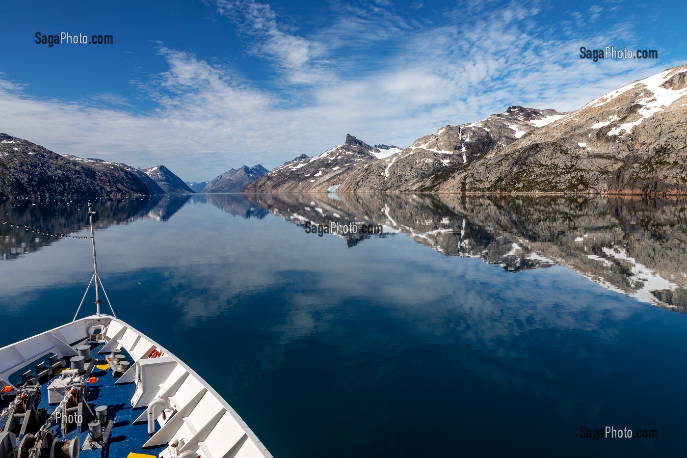 NAVIGATION A BORD DE L'ASTORIA DANS LE FJORD DU DETROIT DE PRINCE CHRISTIAN SUND, GROENLAND // FJORD IN THE STRAIT OF PRINCE CHRISTIAN SOUND, GREENLAND // SAILING  ABOARD THE ASTORIA THROUGH THE FJORDS IN THE PRINCE CHRISTIAN SOUND, GREENLAND