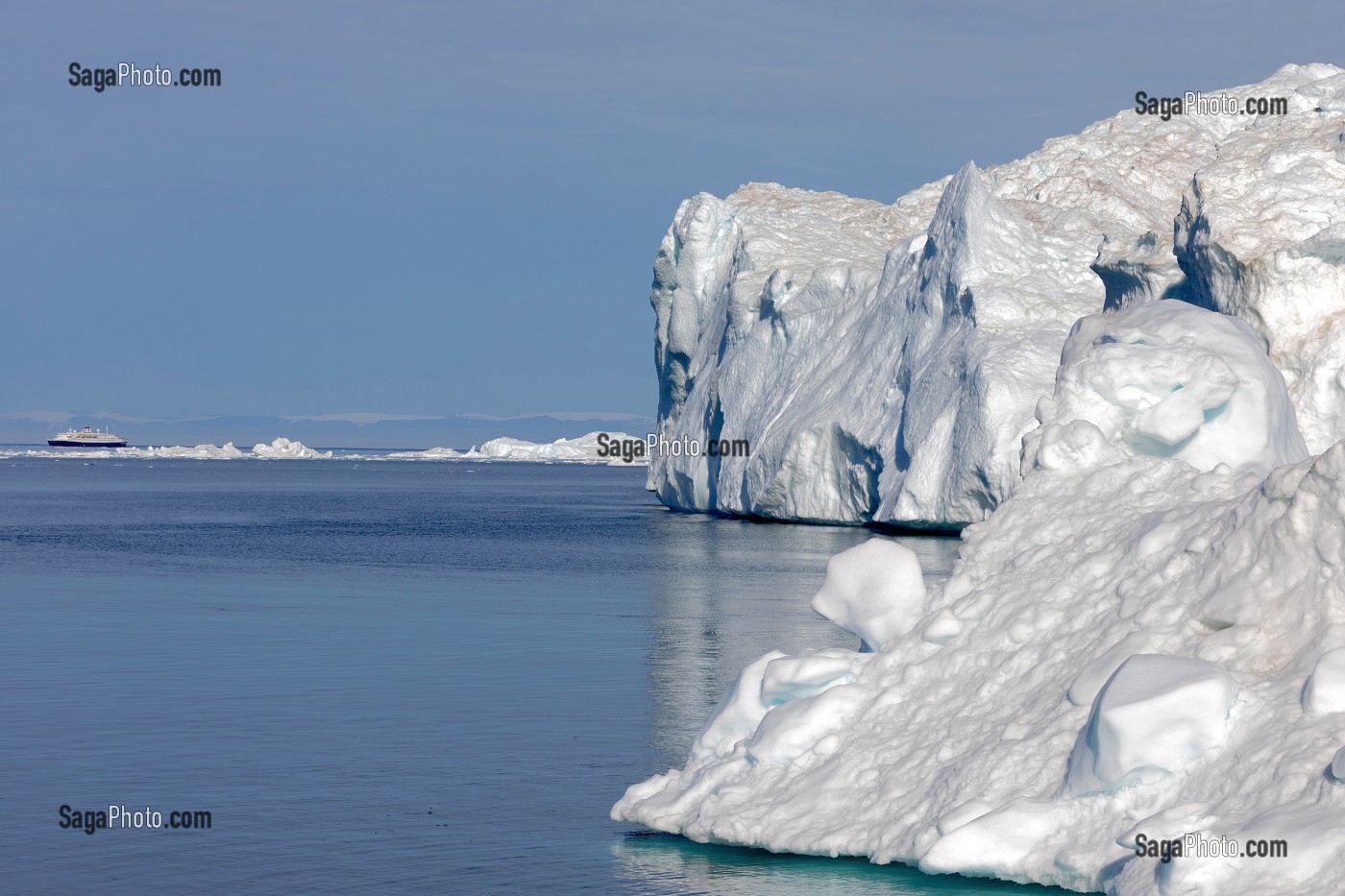 ICEBERGS DU FJORD DE GLACE DE SERMERMIUT, ILULISSAT GROENLAND, DANEMARK 