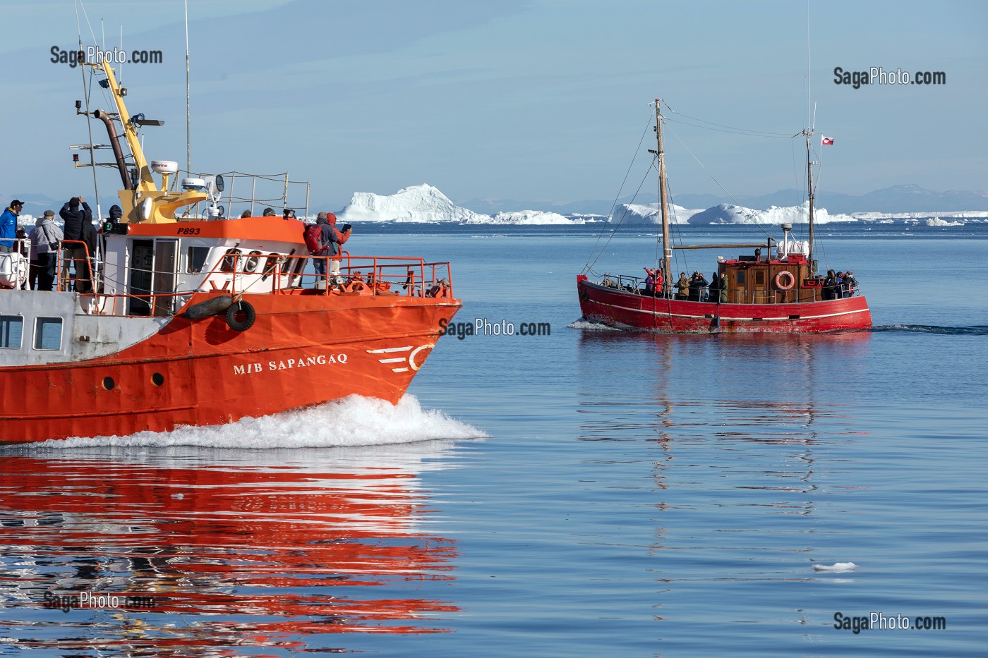 BATEAUX D'OBSERVATION TOURISTIQUE DES ICEBERGS, FJORD DE GLACE DE SERMERMIUT, ILULISSAT GROENLAND, DANEMARK 