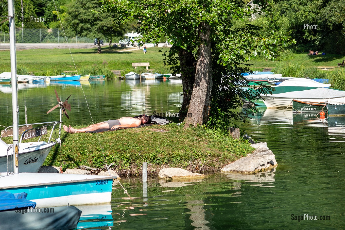 BRONZAGE AU PORT DE PLAISANCE DE AIGUEBELETTE-LE-LAC, SAVOIE (73), FRANCE 