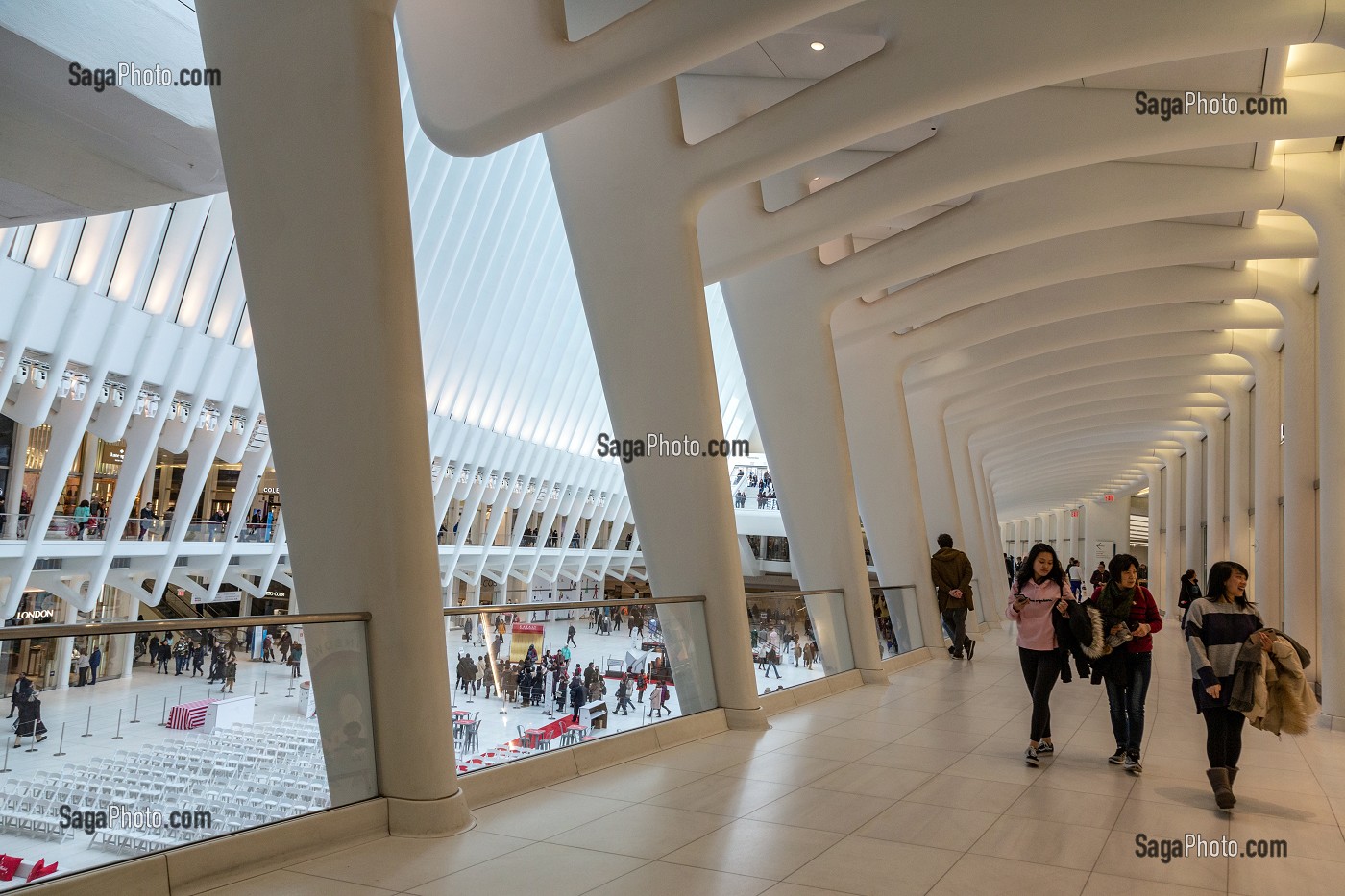 INTERIEUR DE L'OCULUS, GARE FUTURISTE DU ONE WORLD TRADE CENTER, MANHATTAN, NEW-YORK, ETATS-UNIS, USA 