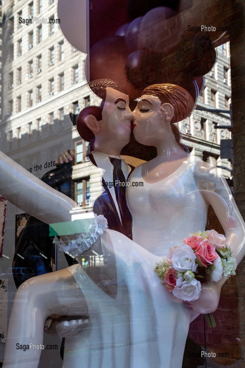 BOUTIQUE DE MARIAGE DEVANT LE FLATIRON BUILDING SUR LA 5EME AVENUE, MANHATTAN, NEW-YORK, ETATS-UNIS, USA 