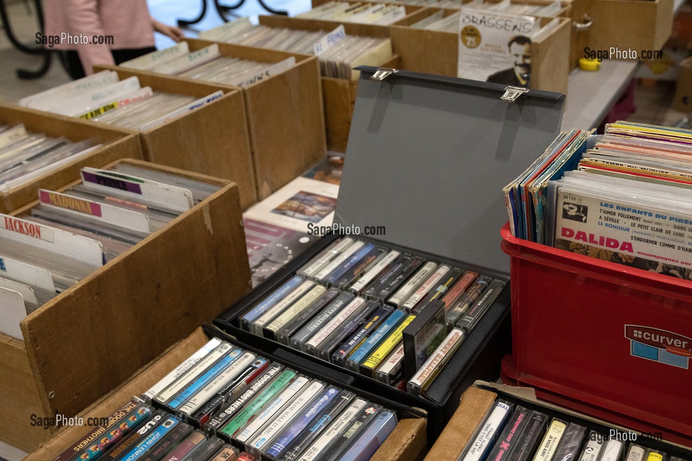 SALON DU VINYLE 'LES GALETTES NOIRES', DISQUE 33 TOURS, L'AIGLE (61), FRANCE 