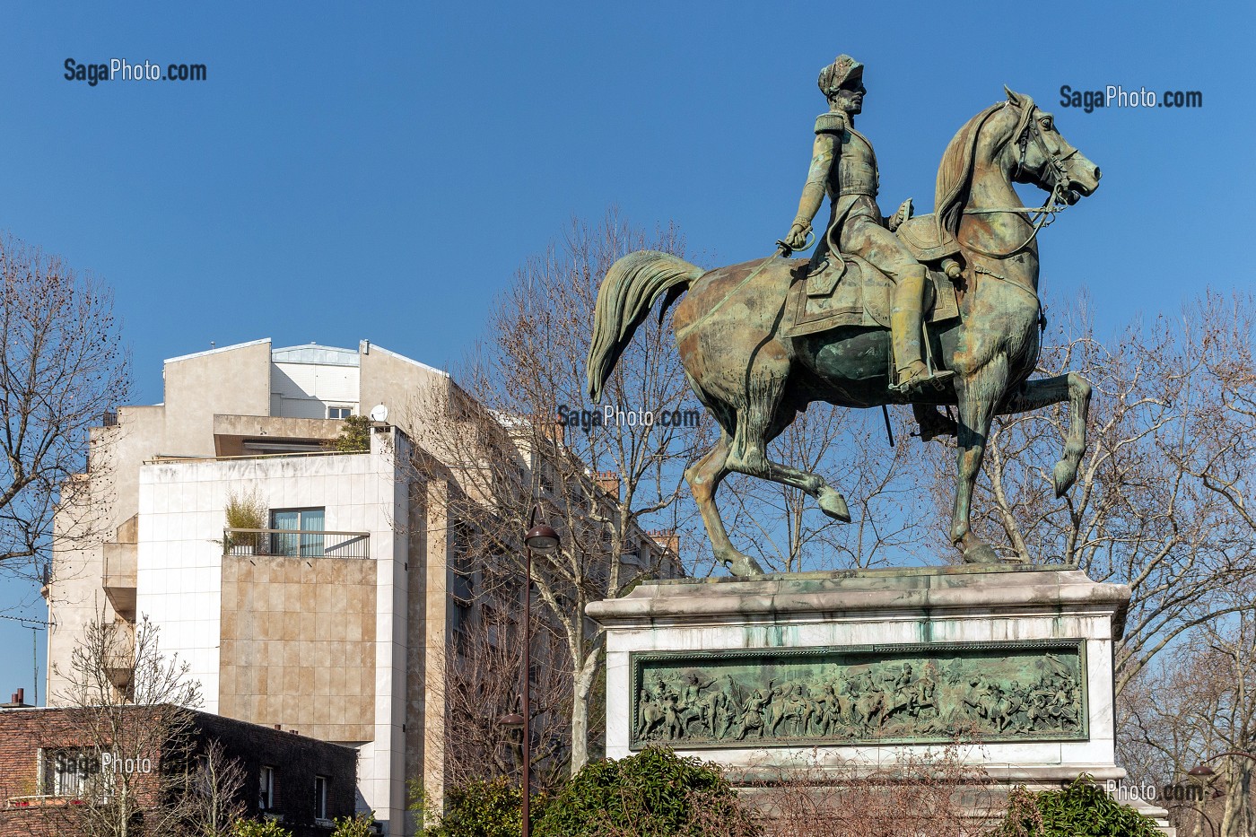 STATUE EQUESTRE DE FERDINAND-PHILIPPE D'ORLEANS (1810-1842), DUC D'ORLEANS, NEUILLY-SUR-SEINE, FRANCE 