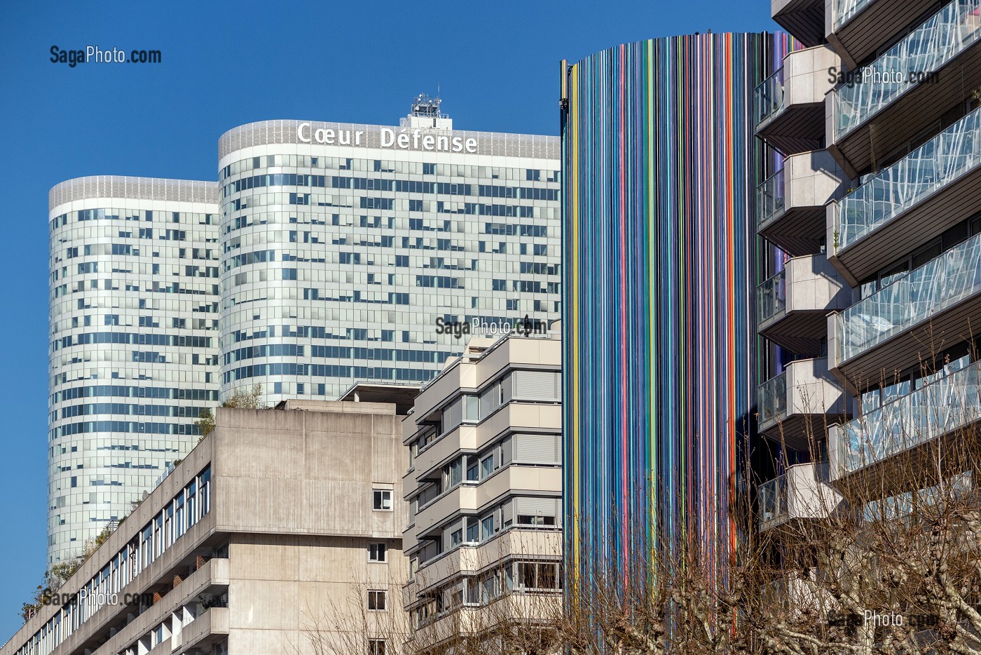 CHEMINEE MORETTI DE L'ARTISTE RAYMOND MORETTI, IMMEUBLES ET TOURS, PARIS-LA DEFENSE, PUTEAUX, FRANCE 