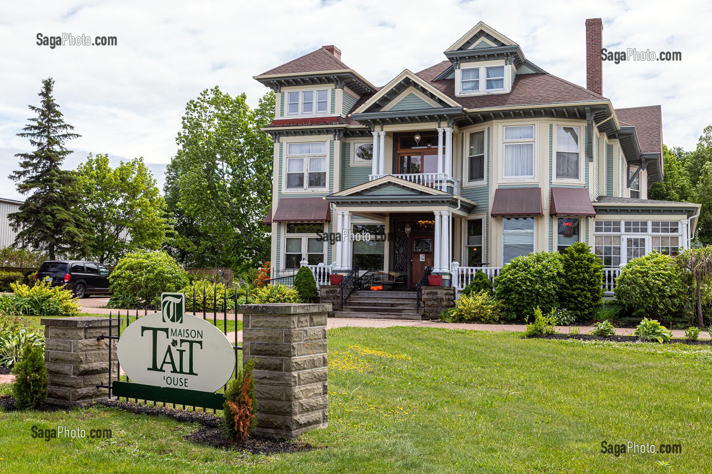 MAISON TAIT SPECIALISEE DANS LA PREPARATION DU HOMARD, HOTEL RESTAURANT, SHEDIAC, CAPITALE MONDIALE DU HOMARD, NOUVEAU-BRUNSWICK, CANADA, AMERIQUE DU NORD 