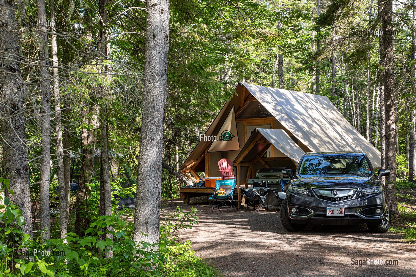 TENTE EN DUR DU CAMPING DU PARC NATIONAL DE KOUCHIBOUGUAC, NOUVEAU-BRUNSWICK, CANADA, AMERIQUE DU NORD 
