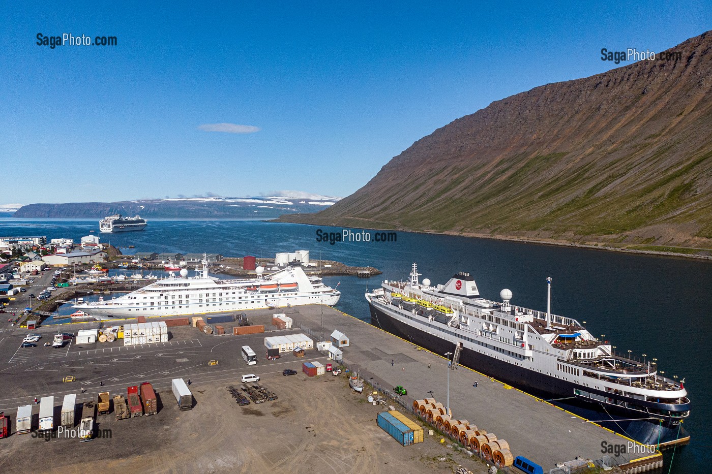 BATEAUX DE CROISIERE ASTORIA, STAR BREEZE ET SAPPHIRE PRINCESS, PORT DE ISAFJORDUR, ISLANDE, EUROPE 