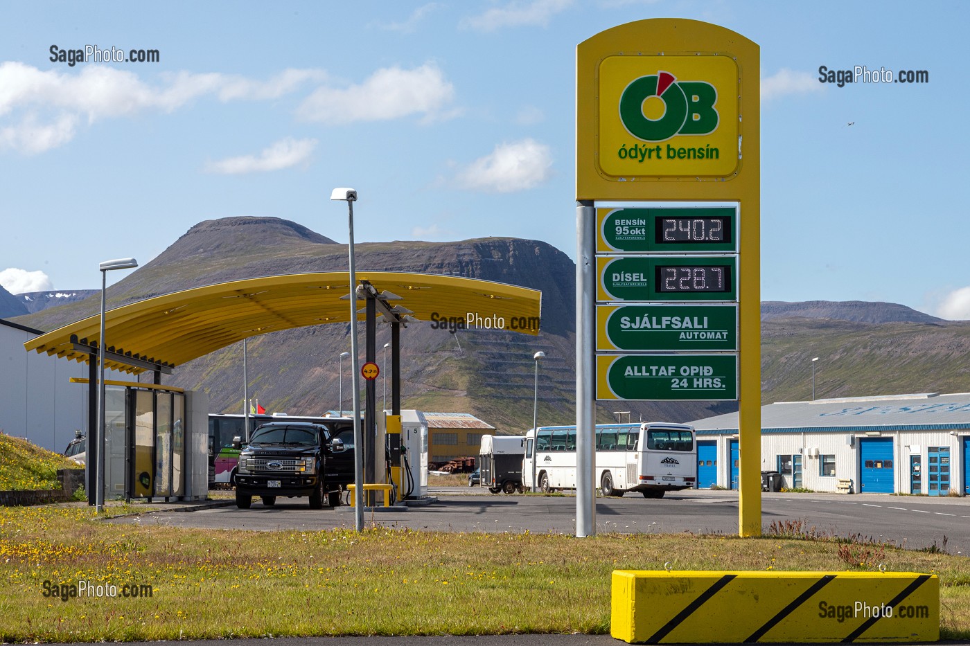 STATION ESSENCE ODYRT BENSIN, ISAFJORDUR, ISLANDE, EUROPE 