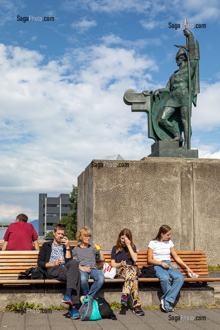 STATUE DE INGOLFUR ARNARSON, PREMIER SCANDINAVE A VIVRE EN ISLANDE ARRIVE EN 874, REYKJAVIK, ISLANDE, EUROPE 