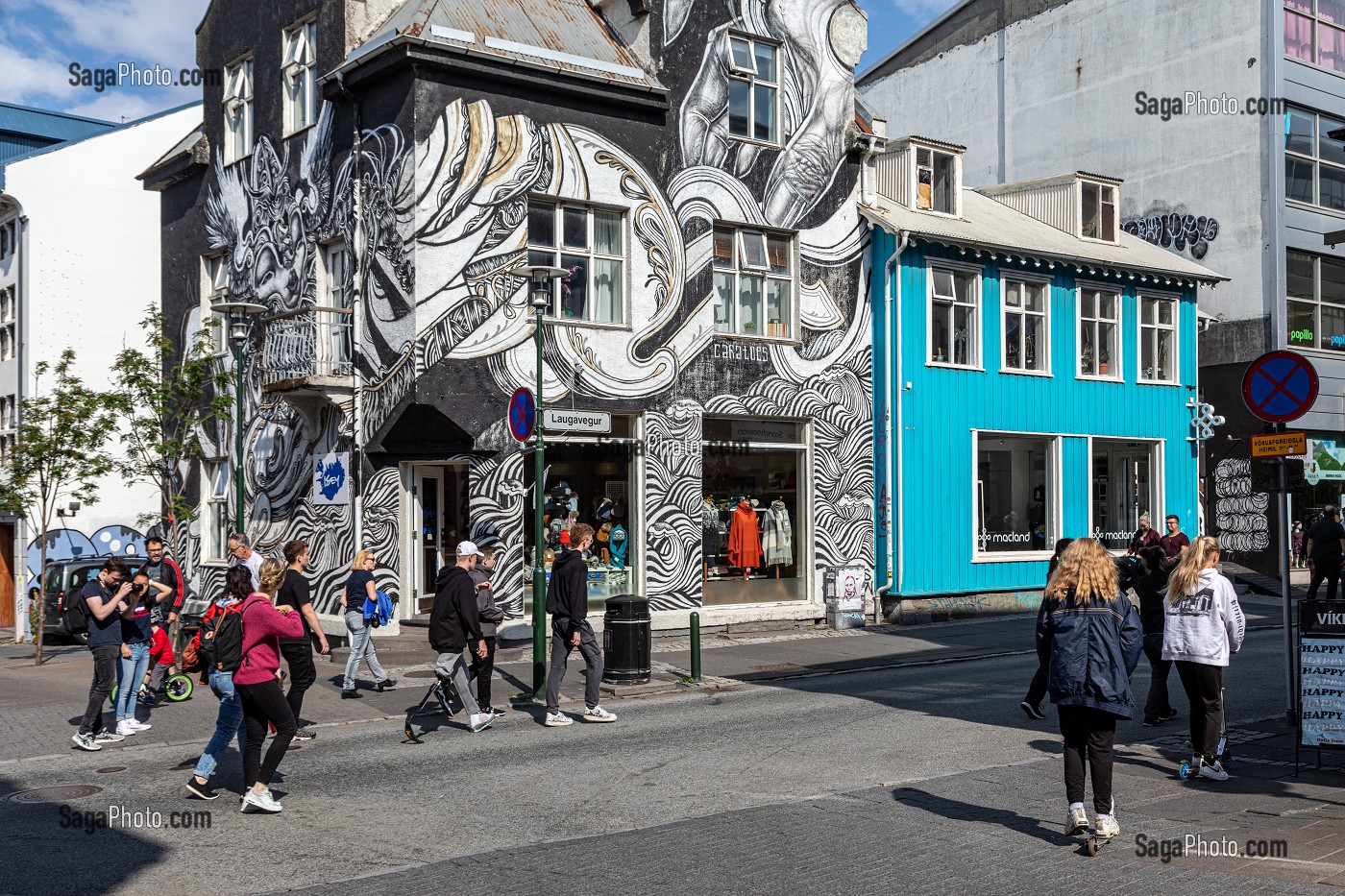 MAGASIN CARATOES, PEINTURE MURALE DANS LE CENTRE-VILLE BRANCHE, RUE LAUGAVEGUR, REYKJAVIK, ISLANDE, EUROPE 