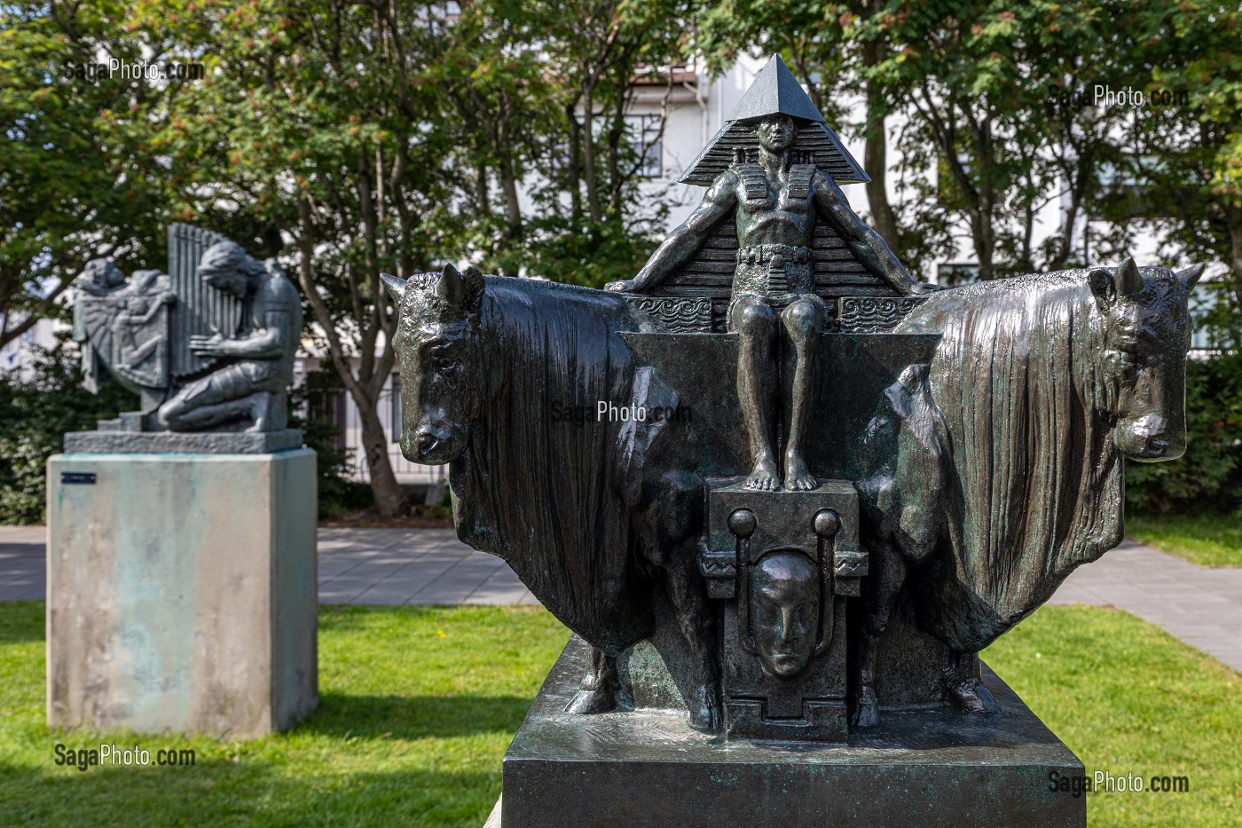 STATUE, LE ROI DE L'ATLANTIS, THE KING OF ATLANTIS, MUSEE JARDIN DE SCULPTURE EINAR JONSSON, REYKJAVIK, ISLANDE, EUROPE 