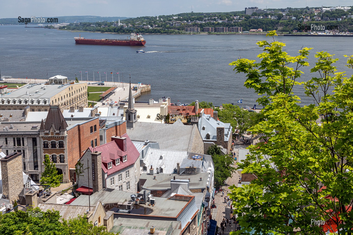 QUARTIER DU PETIT CHAMPLAIN AU BORD DU FLEUVE SAINT-LAURENT, QUEBEC, CANADA 