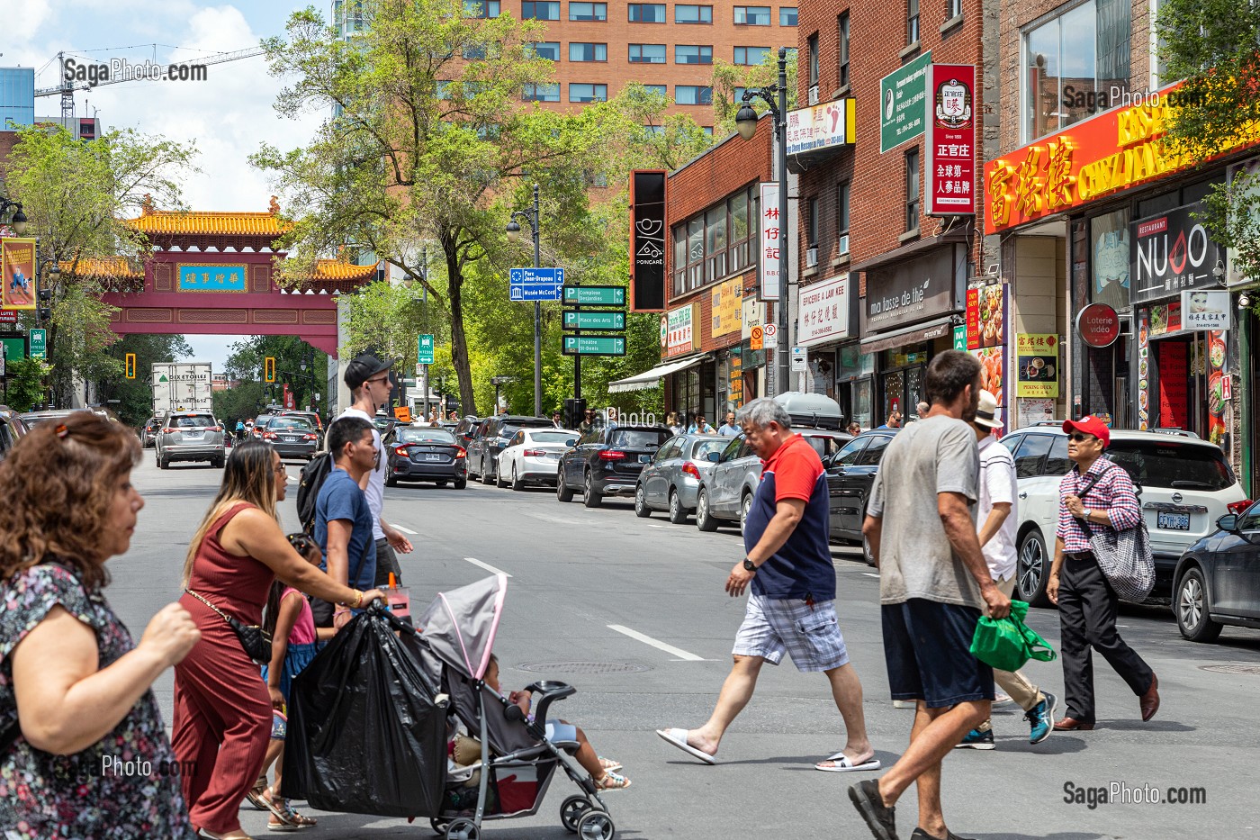 ENTREE DU QUARTIER CHINOIS, MONTREAL, BOULEVARD SAINT-LAURENT, QUEBEC, CANADA 