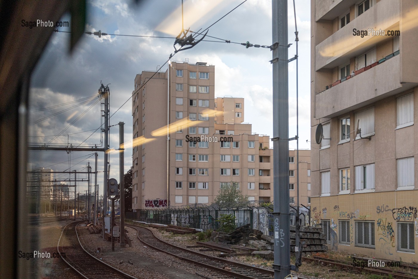 VOYAGE EN TRAIN SUR LA LIGNE SNCF PARIS-GRANVILLE 