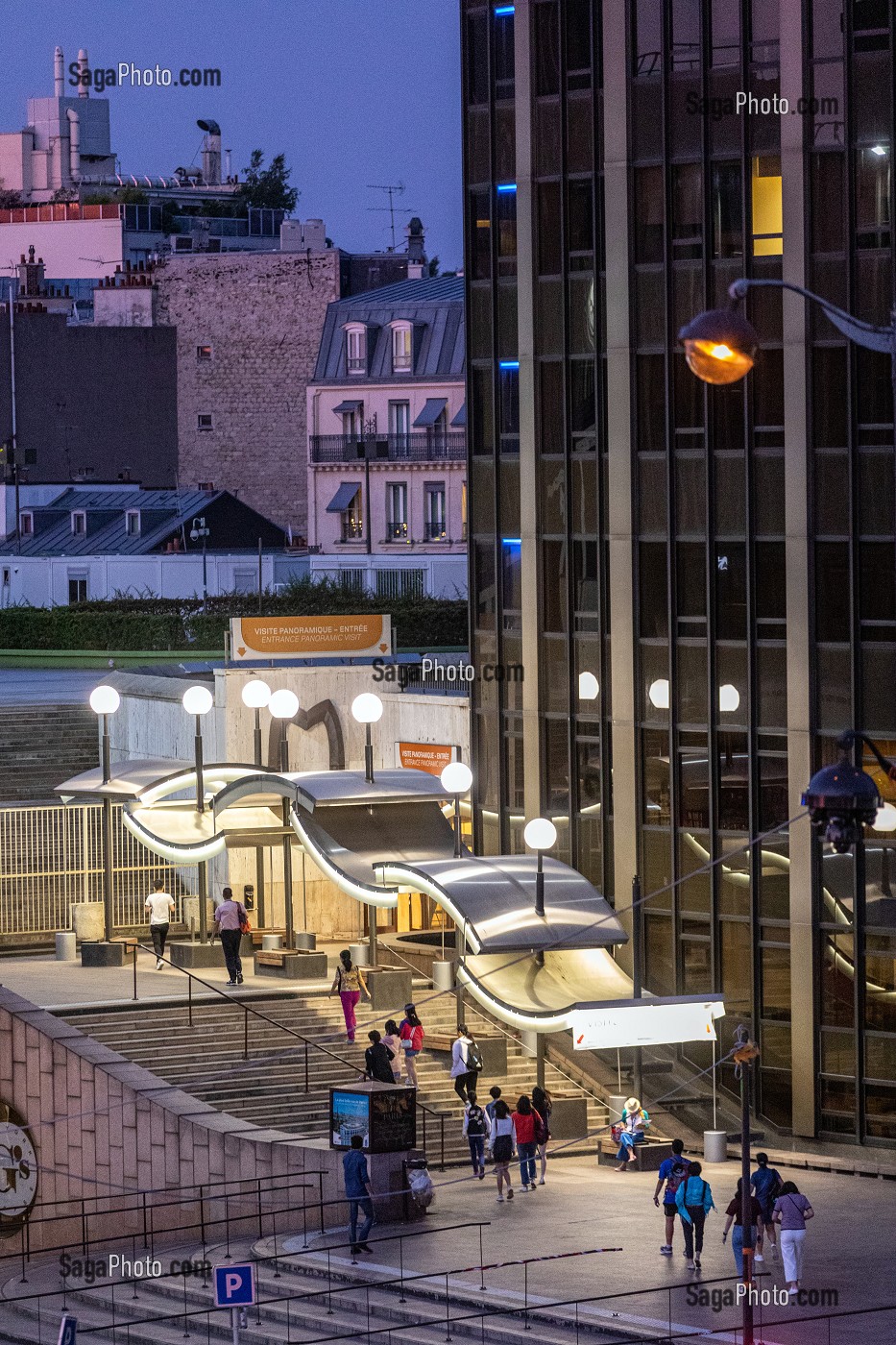 ENTREE POUR LA VISITE PANORAMIQUE DE LA TOUR, QUARTIER DE LA GARE MONTPARNASSE, 15 EME ARRONDISSEMENT, PARIS, FRANCE 