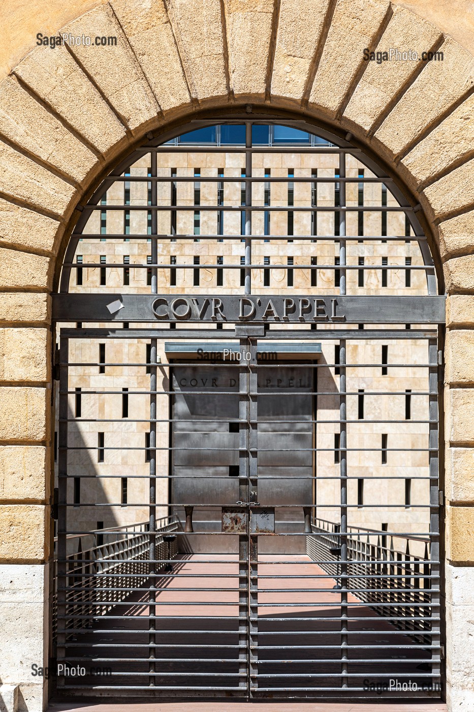 COUR D'APPEL, RUE MONTCLAR, AIX-EN-PROVENCE, BOUCHES-DU RHONE, FRANCE 