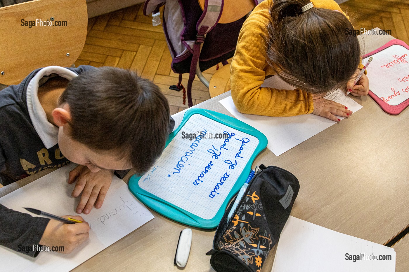 ORTHOGRAPHE ET ECRITURE, ORIENTATION METIER, CLASSE D'ECOLE PRIMAIRE DE LA VILLE DE RUGLES, EURE, NORMANDIE, FRANCE 