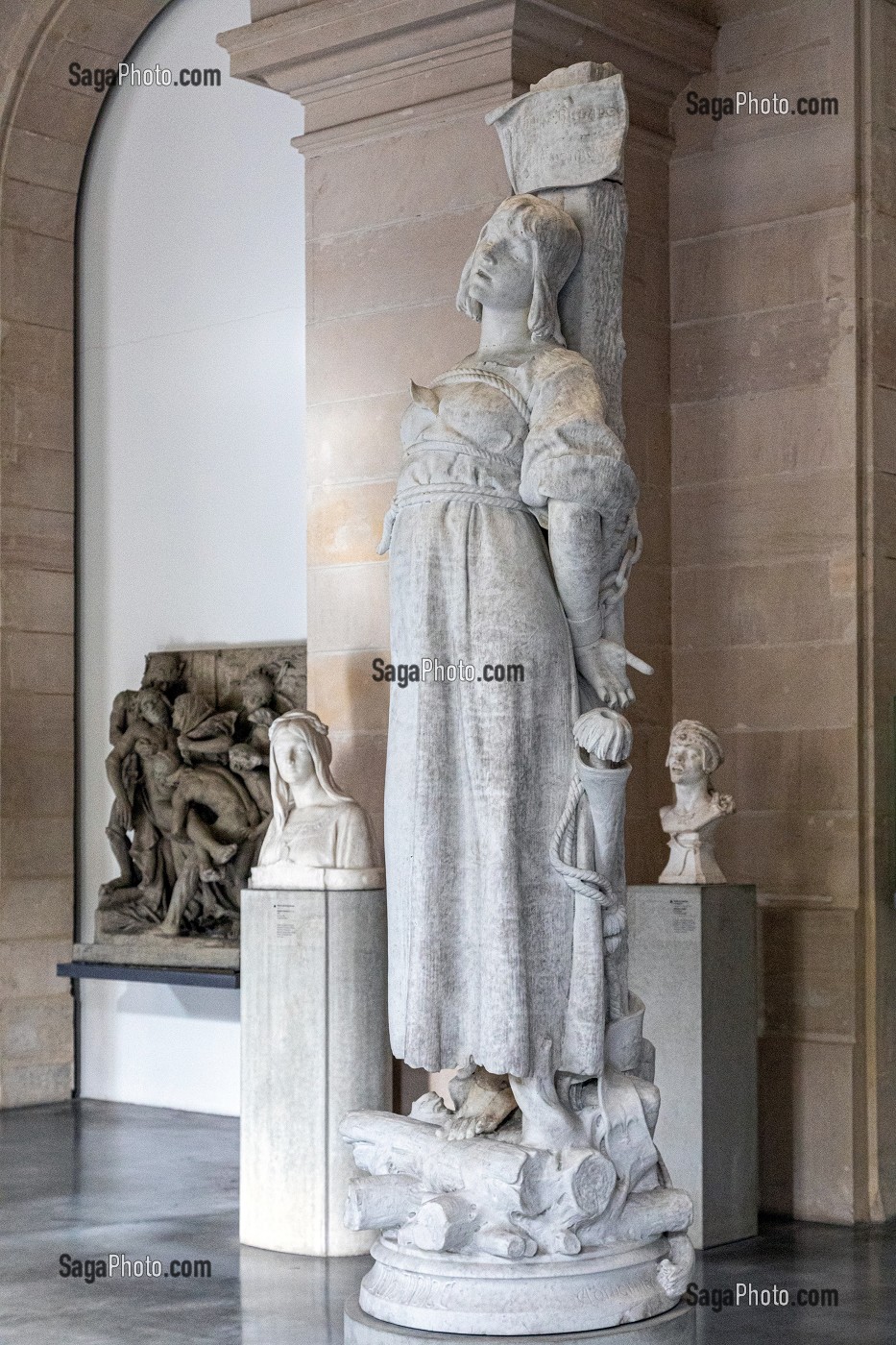 JEANNE D'ARC D'ALPHONSE AMEDEE CORDONNIER DE 1848, SALLE DES SCULPTURES DU XIX EME SIECLE, PALAIS DES BEAUX-ARTS, LILLE, NORD, FRANCE 