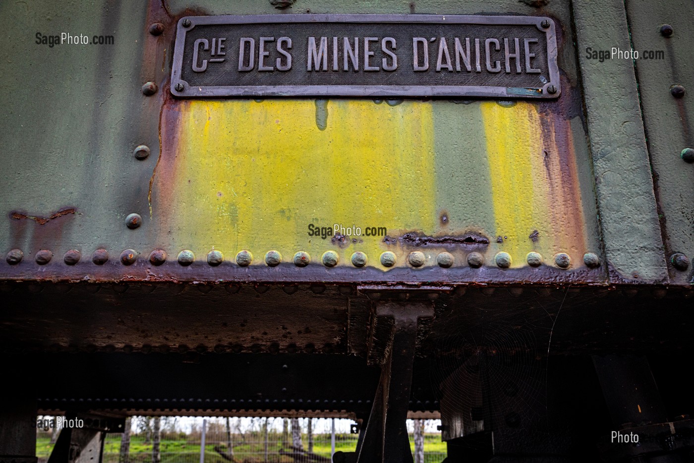 PLAQUE D'UN WAGON DE LA COMPAGNIE DES MINES D'ANICHE, MUSEE DE LA MINE DU NORD-PAS DE CALAIS, CENTRE HISTORIQUE MINIER LEWARDE, NORD, FRANCE 