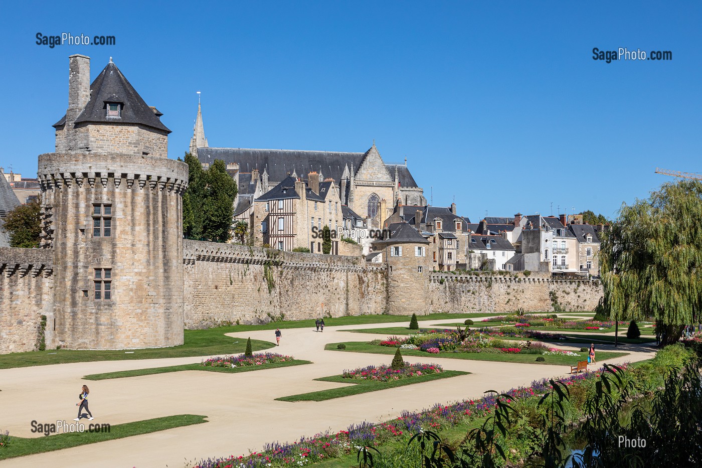 TOUR DU CONNETABLE ET PARC ET JARDIN DES REMPARTS, VANNES, (56) MORBIHAN, BRETAGNE, FRANCE 