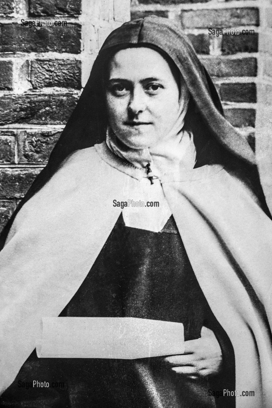 PORTRAIT DE SAINTE-THERESE DE LISIEUX (1873-1897) OU SAINTE-THERESE DE L'ENFANT JESUS CANONISES EN 1925, LISIEUX, PAYS D'AUGE, CALVADOS, NORMANDIE, FRANCE 