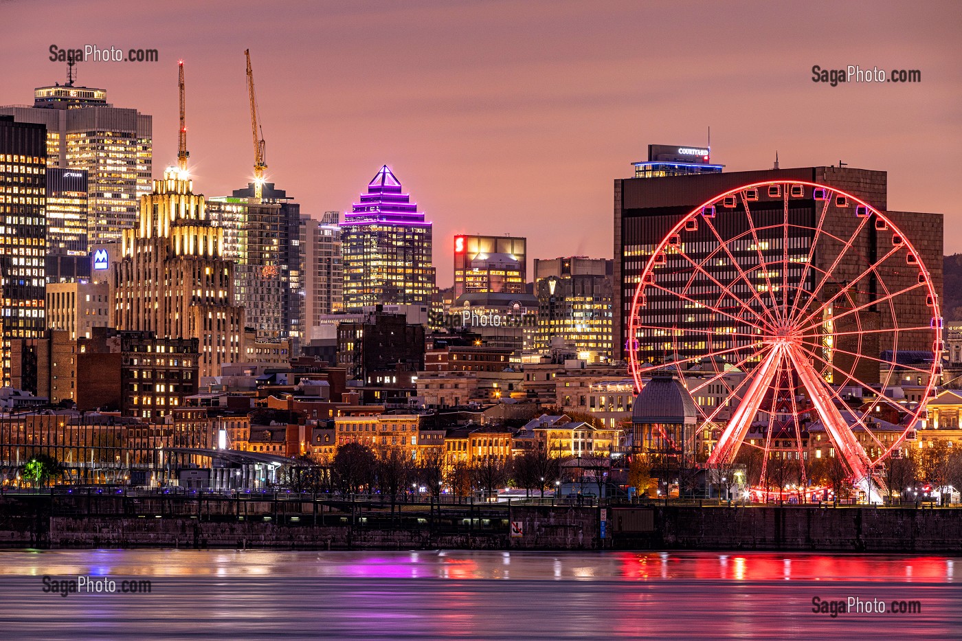 VUE SUR LA VILLE, LE QUARTIER DES AFFAIRES, LA GRANDE ROUE ET LE FLEUVE SAINT-LAURENT, ILE SAINTE-HELENE, MONTREAL, QUEBEC, CANADA 