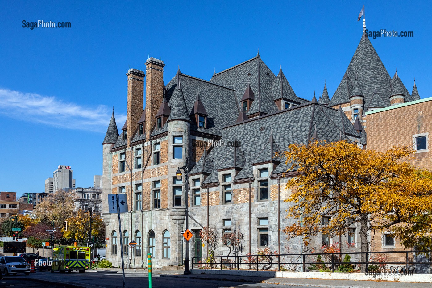 SITE HISTORIQUE DE L'ANCIENNE GARE-HOTEL VIGER, ANGLE RUE BERRI ET RUE SAINT-ANTOINE, MONTREAL, QUEBEC, CANADA 