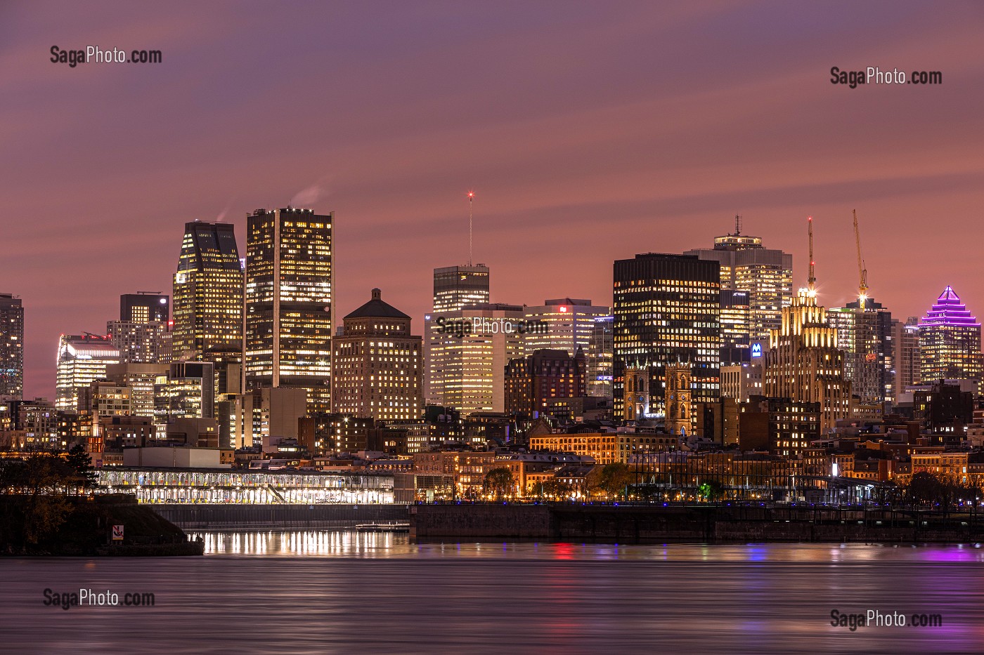 VUE SUR LA VILLE, LE QUARTIER DES AFFAIRES, LA GRANDE ROUE ET LE FLEUVE SAINT-LAURENT, ILE SAINTE-HELENE, MONTREAL, QUEBEC, CANADA 