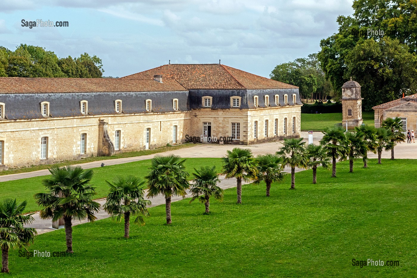 LA CORDERIE ROYALE AVEC SES PALMIERS, ROCHEFORT, CHARENTE-MARITIME, FRANCE 