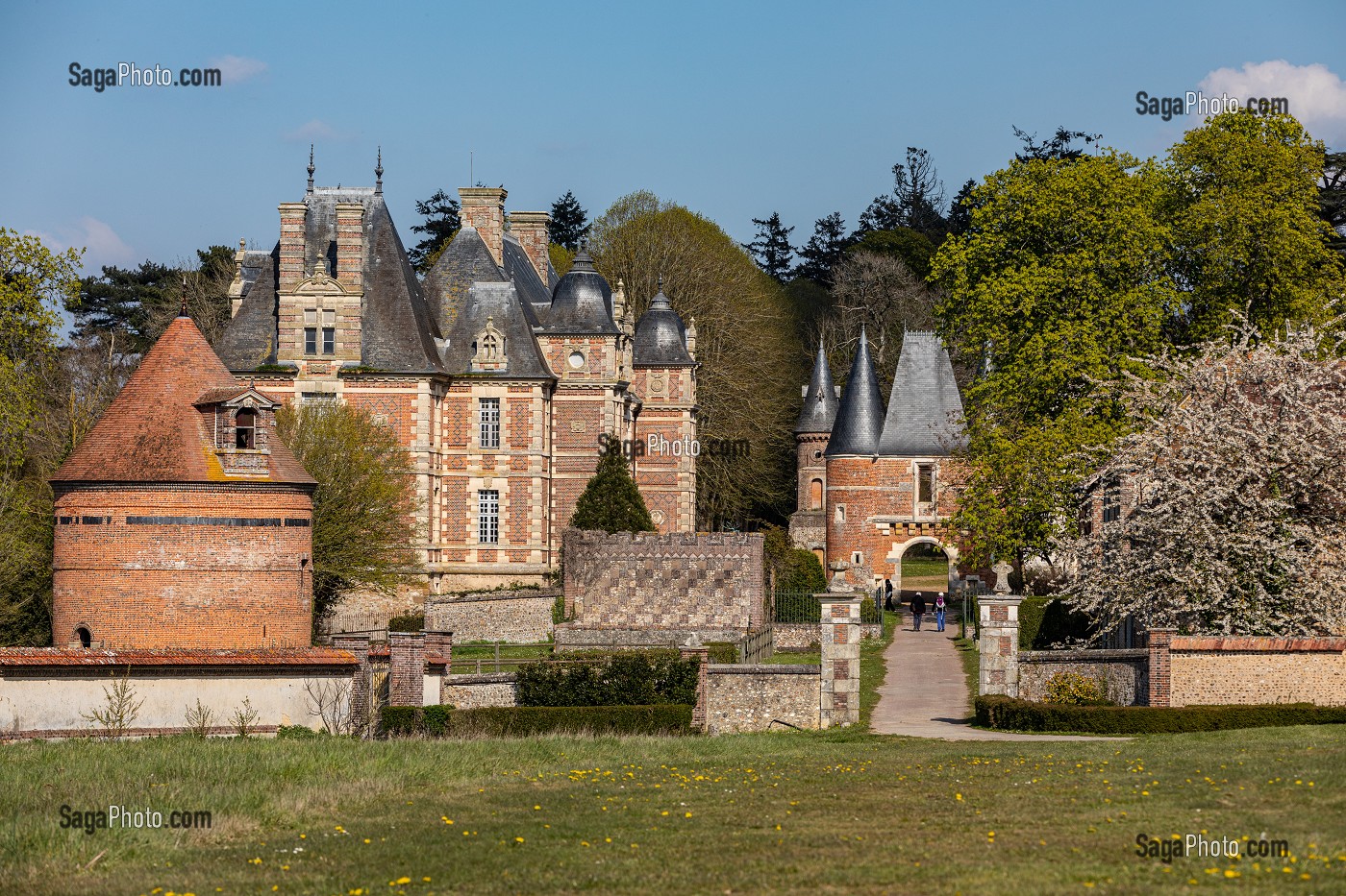 LYCEE AGRICOLE EDOUARD DE CHAMBRAY, MESNIL-SUR-ITON, EURE, NORMANDIE, FRANCE 
