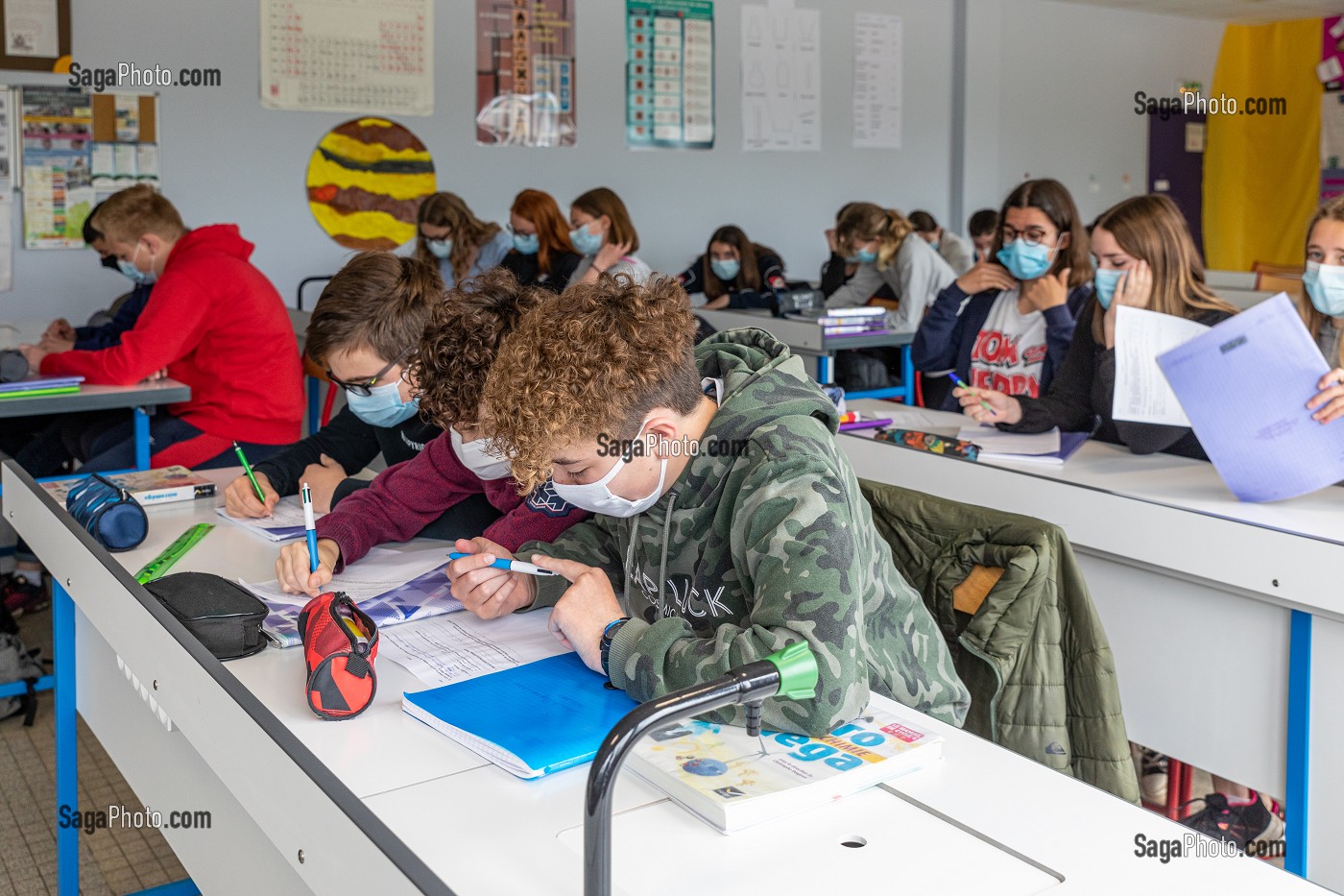 SALLE DE SCIENCES, COLLEGE DE RUGLES, RUGLES, EURE, NORMANDIE, FRANCE 