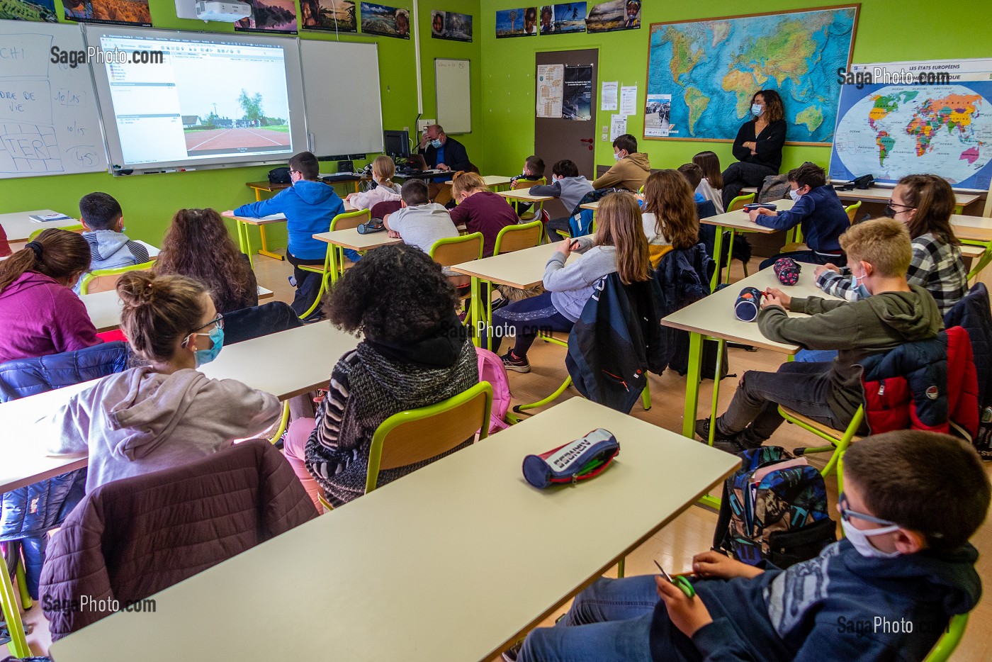 SALLE DE CLASSE POUR LE PROJET PHOTOGRAPHIQUE, COLLEGE DE RUGLES, RUGLES, EURE, NORMANDIE, FRANCE 