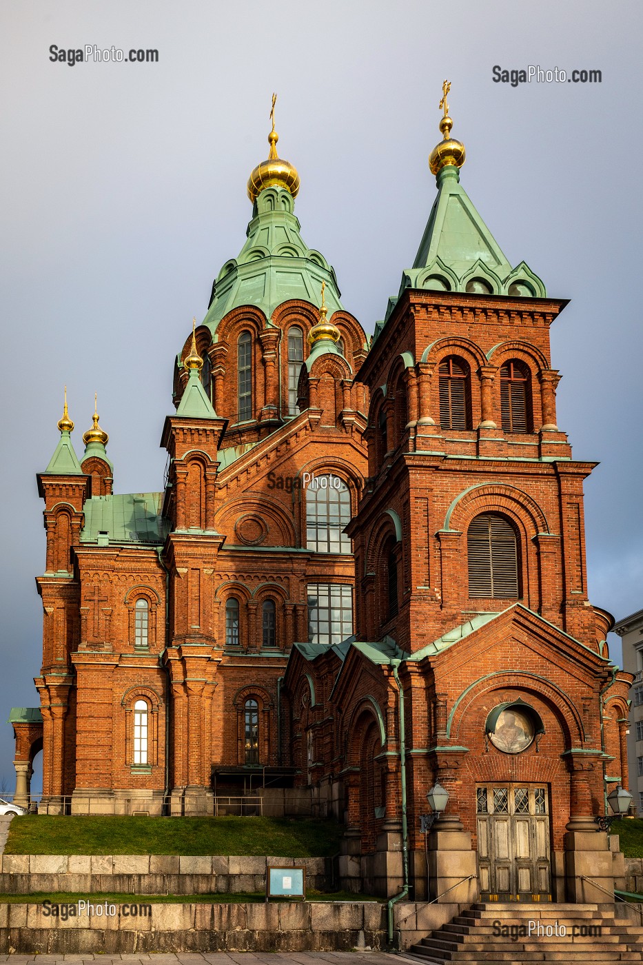 CLOCHERS DE LA CATHEDRALE OUSPENSKI, CENTRE DE L'EGLISE ORTHODOXE DE FINLANDE, HELSINKI, FINLANDE, EUROPE 