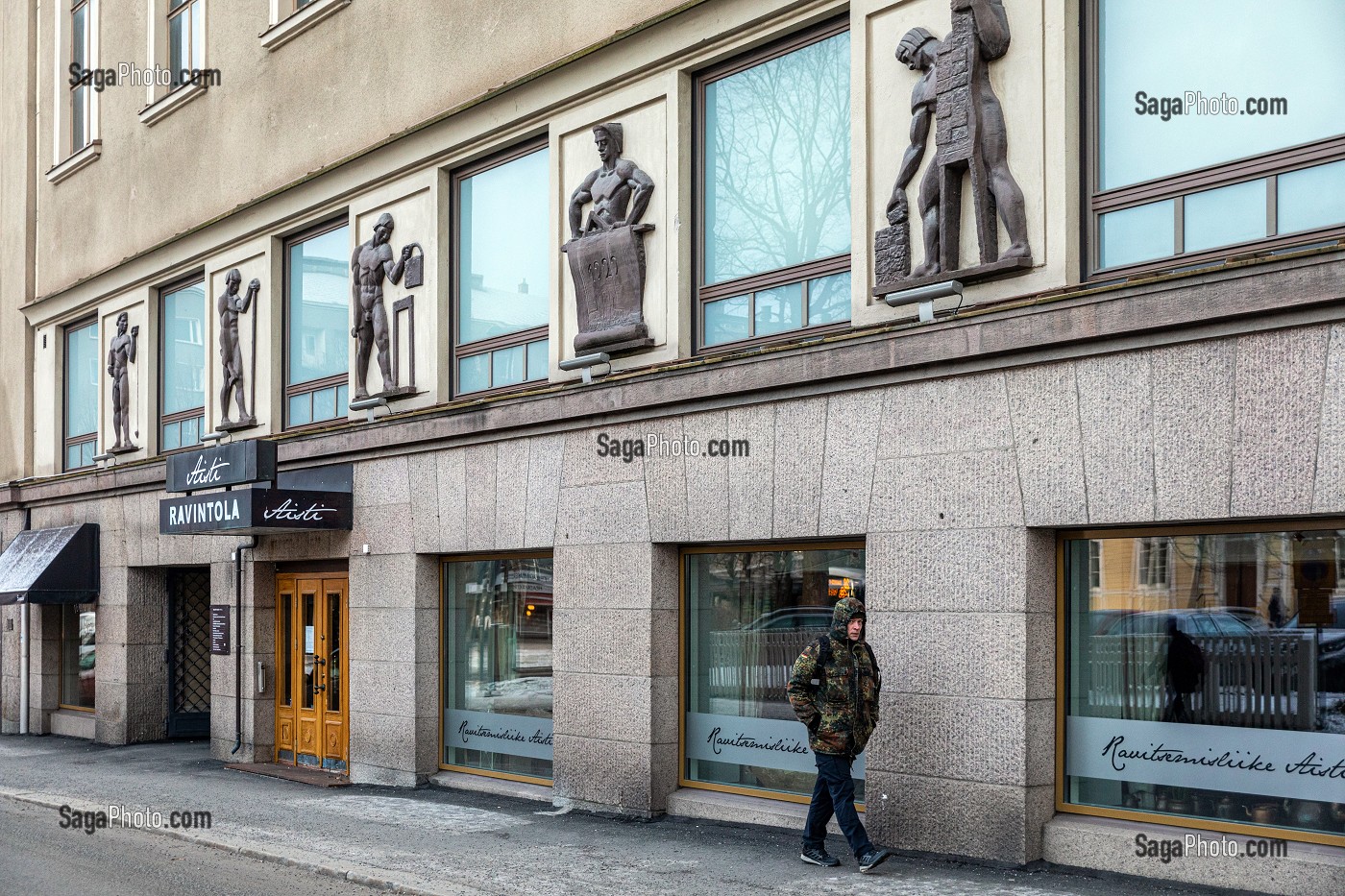 FACADE DE L'IMMEUBLE DE LA MAISON DES TRAVAILLEURS ABRITANT LE MUSEE DE LENINE, LIEU DE LA RENCONTRE SECRETE ENTRE LENINE (VLADIMIR ILITCH OULIANOV) ET JOSEPH STALINE EN 1905, QUARTIER DE KAAKINMAA, TAMPERE, FINLANDE, EUROPE 