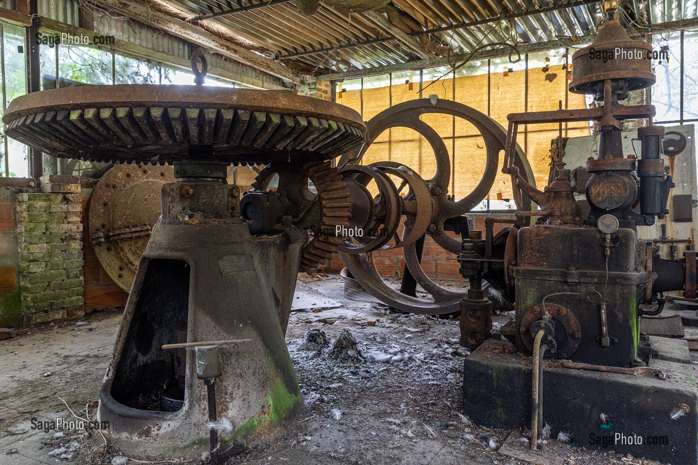 VESTIGES DE LA CENTRALE ELECTRIQUE DE L'USINE DE LA FORGE, NORMANDIE, FRANCE 