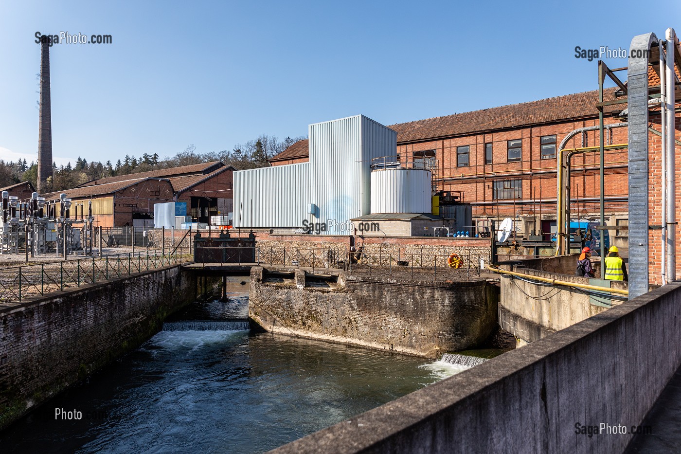 USINE DE BOISTHOREL, HME BRASS, INSTALLEE AU BORD DE LA RISLE, INDUSTRIE METALLURGIQUE DU LAITON, RAI, ORNE, NORMANDIE, FRANCE 