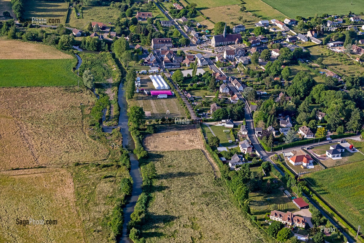 LA VALLEE DE LA RISLE, LA VIEILLE-LYRE, EURE, NORMANDIE, FRANCE 