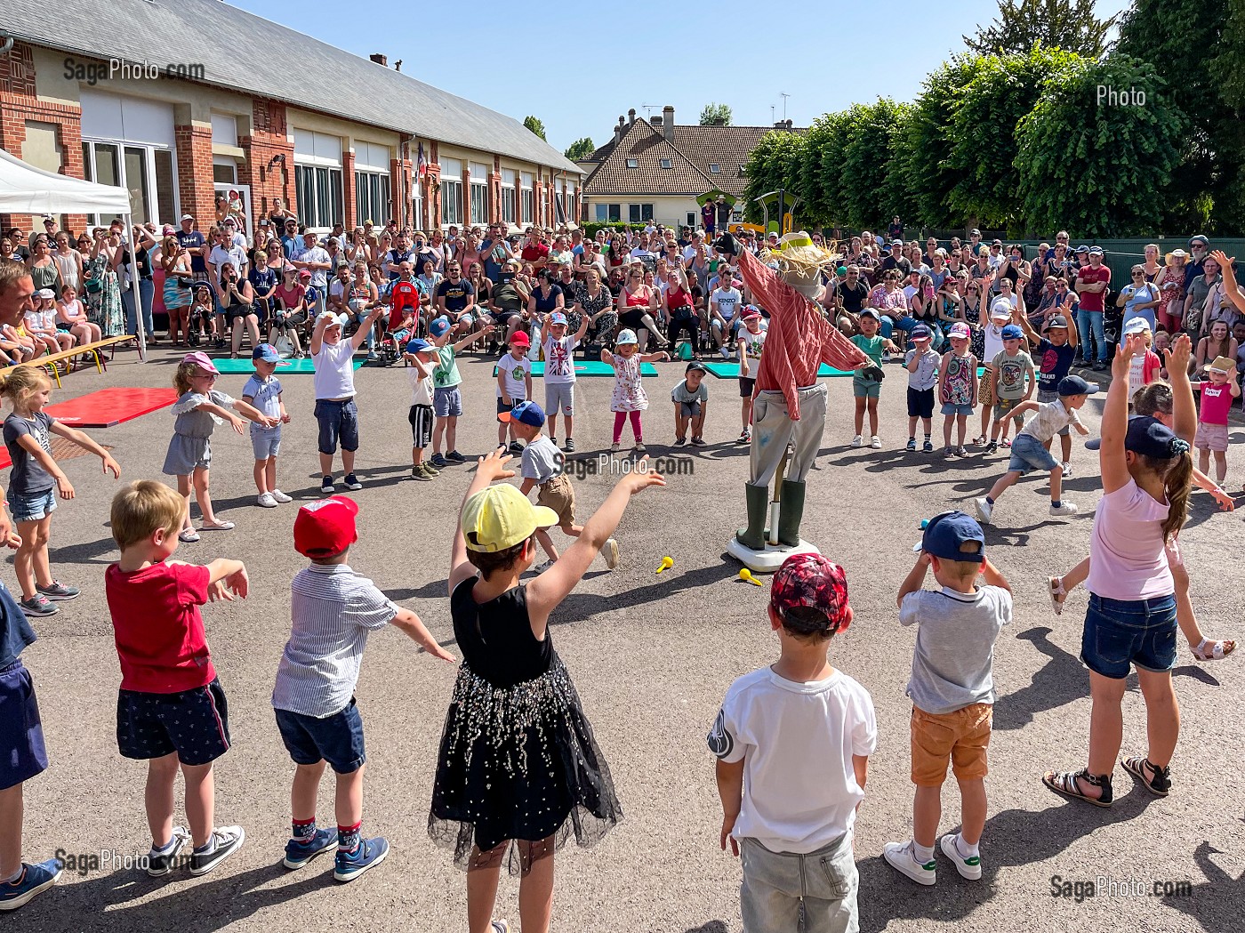 KERMESSE DES ECOLES, ECOLE ELEMENTAIRE DES PETITS-PRES, RUGLES, EURE, NORMANDIE, FRANCE 