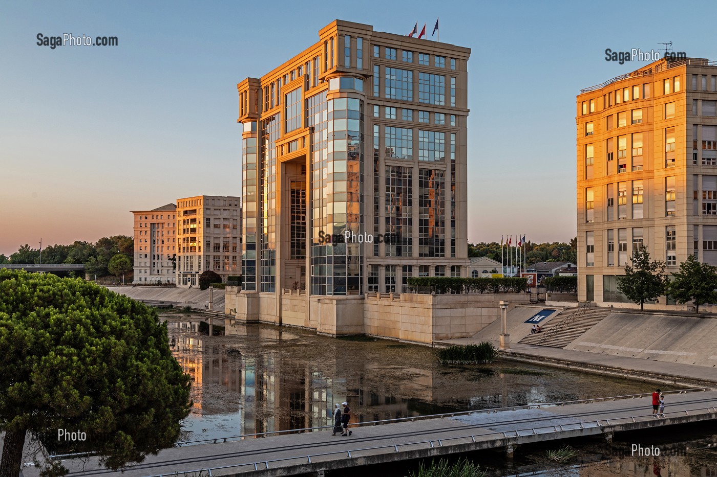 HOTEL DE REGION DU LANGUEDOC-ROUSSILLON AU BORD DU LEZ, AVENUE DE POMPIGNANE, MONTPELLIER, HERAULT, OCCITANIE, FRANCE 