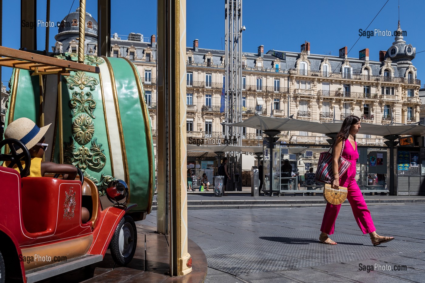 CARROUSEL DE LA COMEDIE, PLACE DE LA COMEDIE, MONTPELLIER, HERAULT, OCCITANIE, FRANCE 