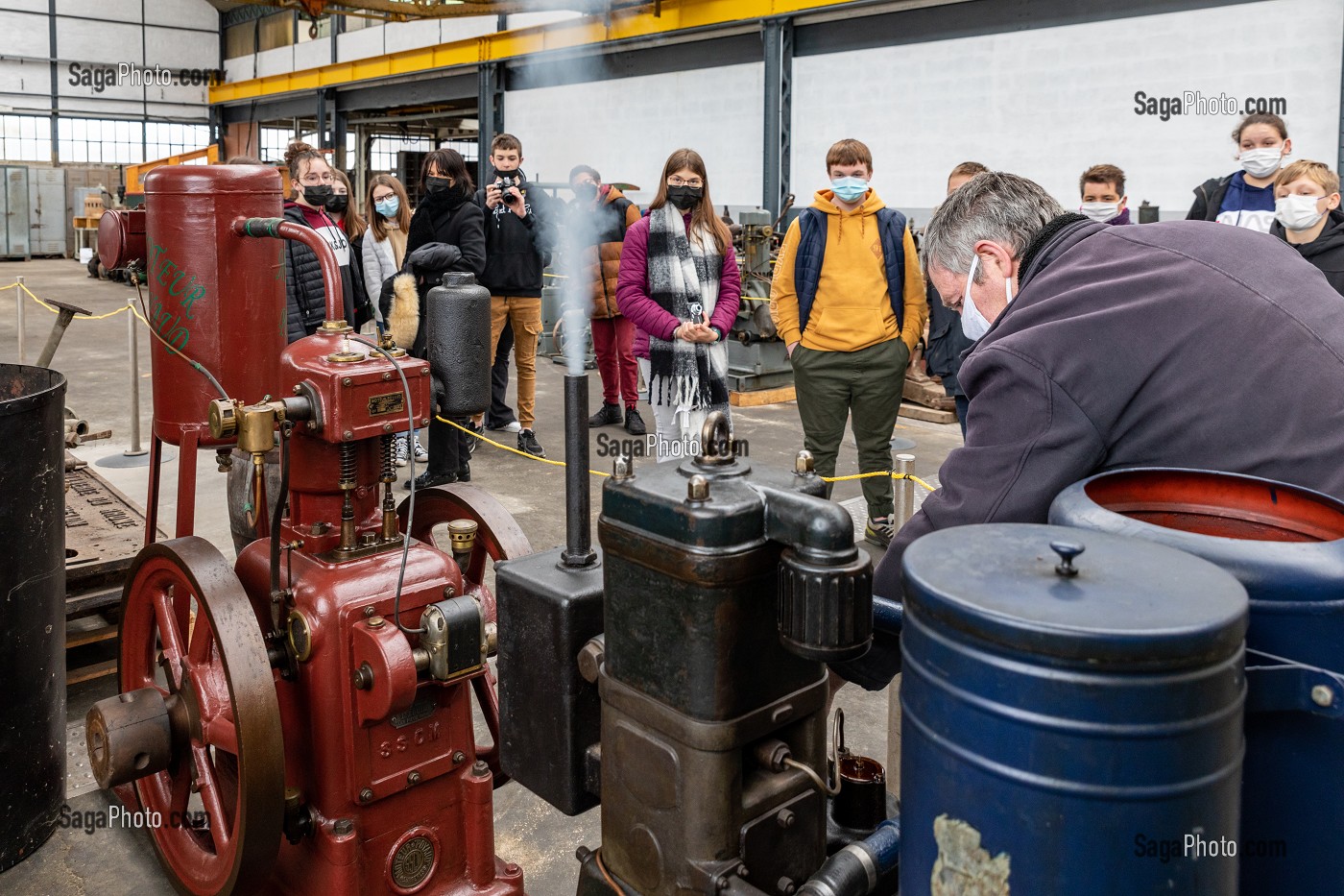 VISITE PEDAGOGIQUE POUR UN PROJET CULTUREL DES ELEVES DE QUATRIEME DU COLLEGE VICTOR HUGO DE RUGLES, MUSEE VIVANT DE L'ENERGIE, RAI, ORNE, NORMANDIE, FRANCE 