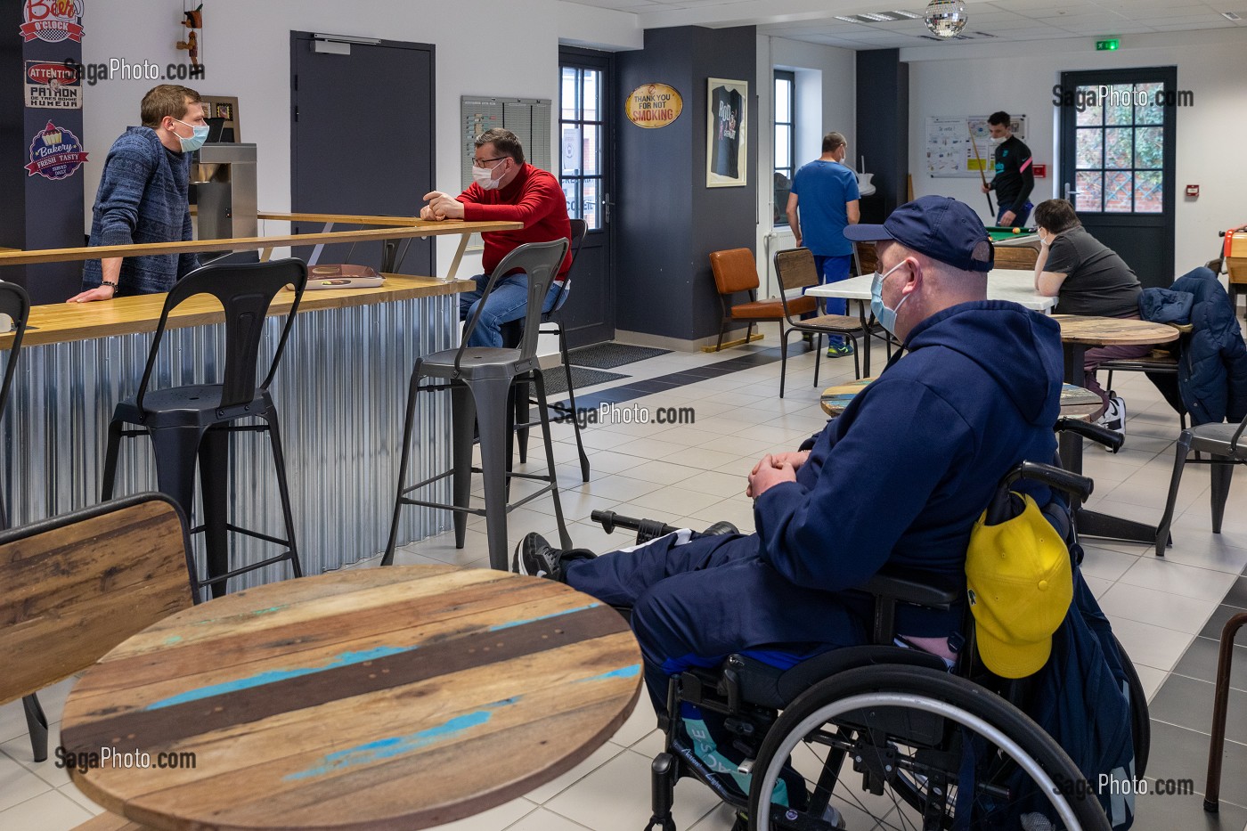 SALLE POLYVALENTE, FOYER D'HEBERGEMENT POUR ADULTES EN SITUATION DE HANDICAP INTELLECTUEL, RESIDENCE LA CHARENTONNE, ADAPEI27, ASSOCIATION DEPARTEMENTALE D'AMIS ET DE PARENTS, BERNAY, EURE, NORMANDIE, FRANCE 